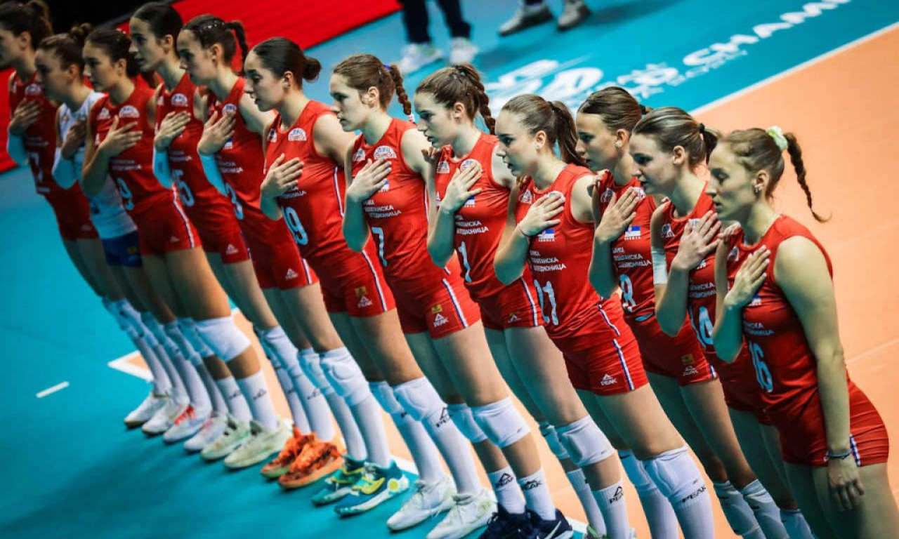 SRPKINJE PRETRPELE NEVIĐEN SKANDAL Odbojkašice igrale protiv muškarca, pa ispale sa Svetskog prvenstva! (FOTO)
