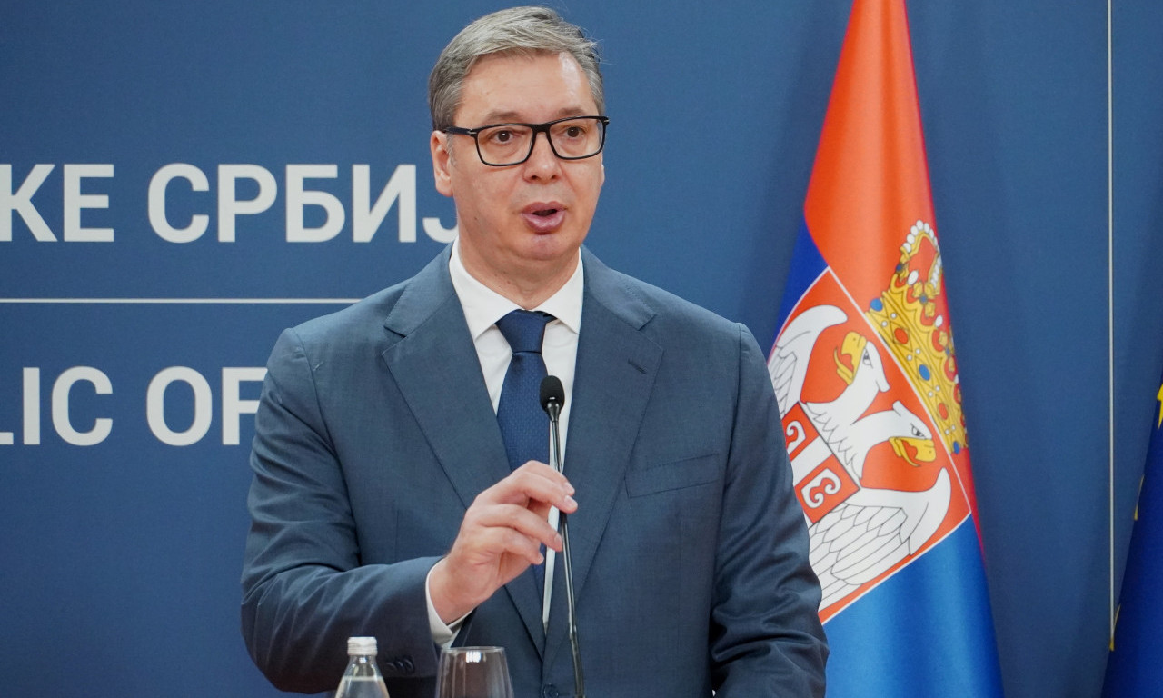 VUČIĆ SE OBRATIO LJUDIMA IZ PIONIRSKOG PARKA: "Uvek uz svoj narod" (VIDEO)