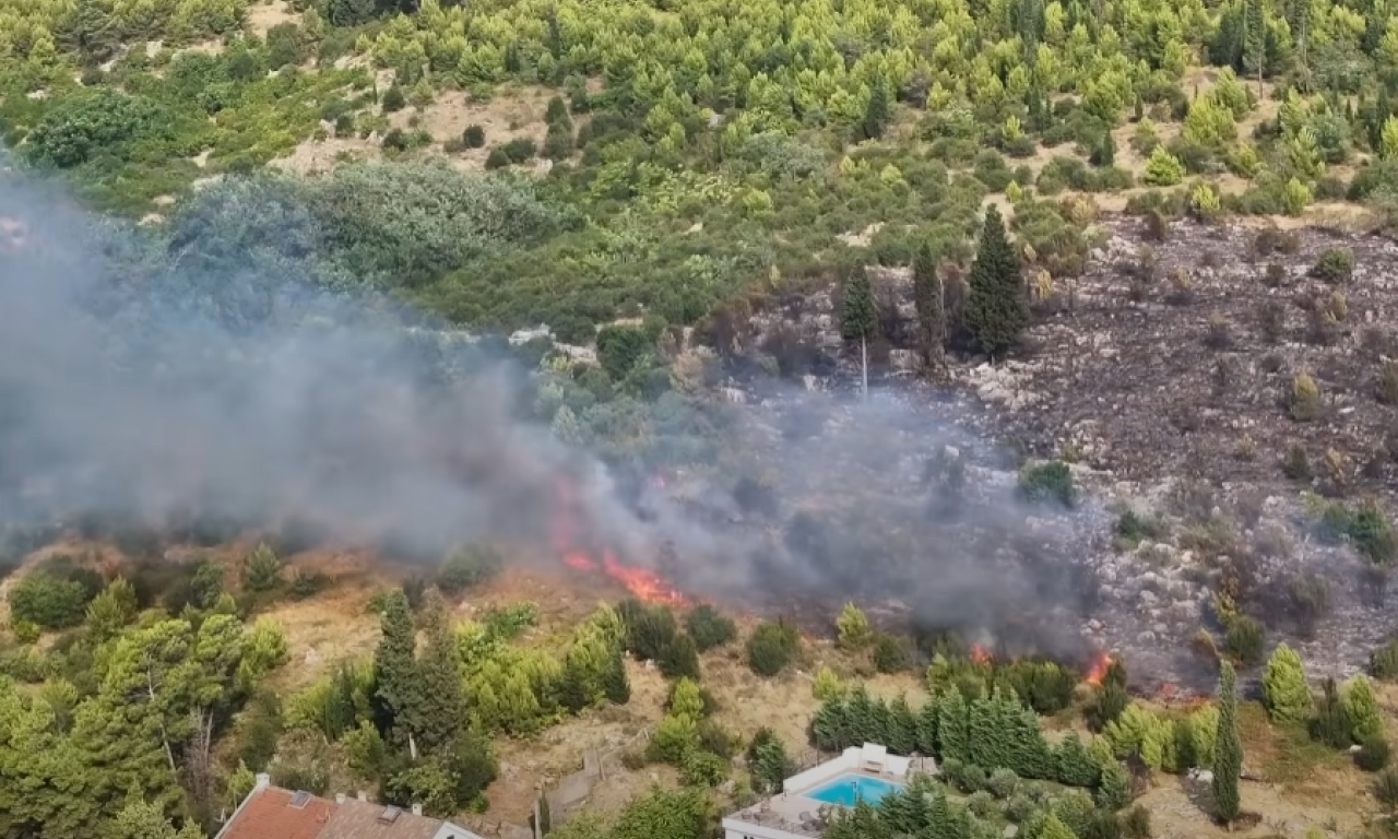 DESETORICA MASKIRANIH POKUŠALO DA PODMETNE POŽAR I DANAS Šta se to dešava u Crnoj Gori?