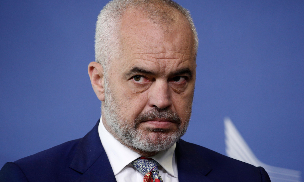 VEŠTAČKA INTELIGENCIJA ĆE ZAMENITI POLITIČARE U ALBANIJI Jednim ministarstvom će potpuno da upravlja AI