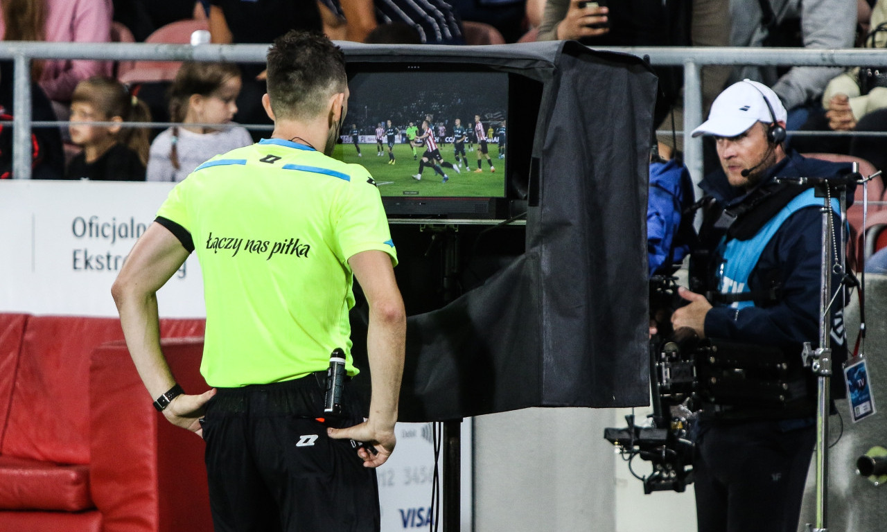 PROMENE U VAR TEHNOLOGIJI Navijači će se hvatati za glavu! Čeka nas još veći stres