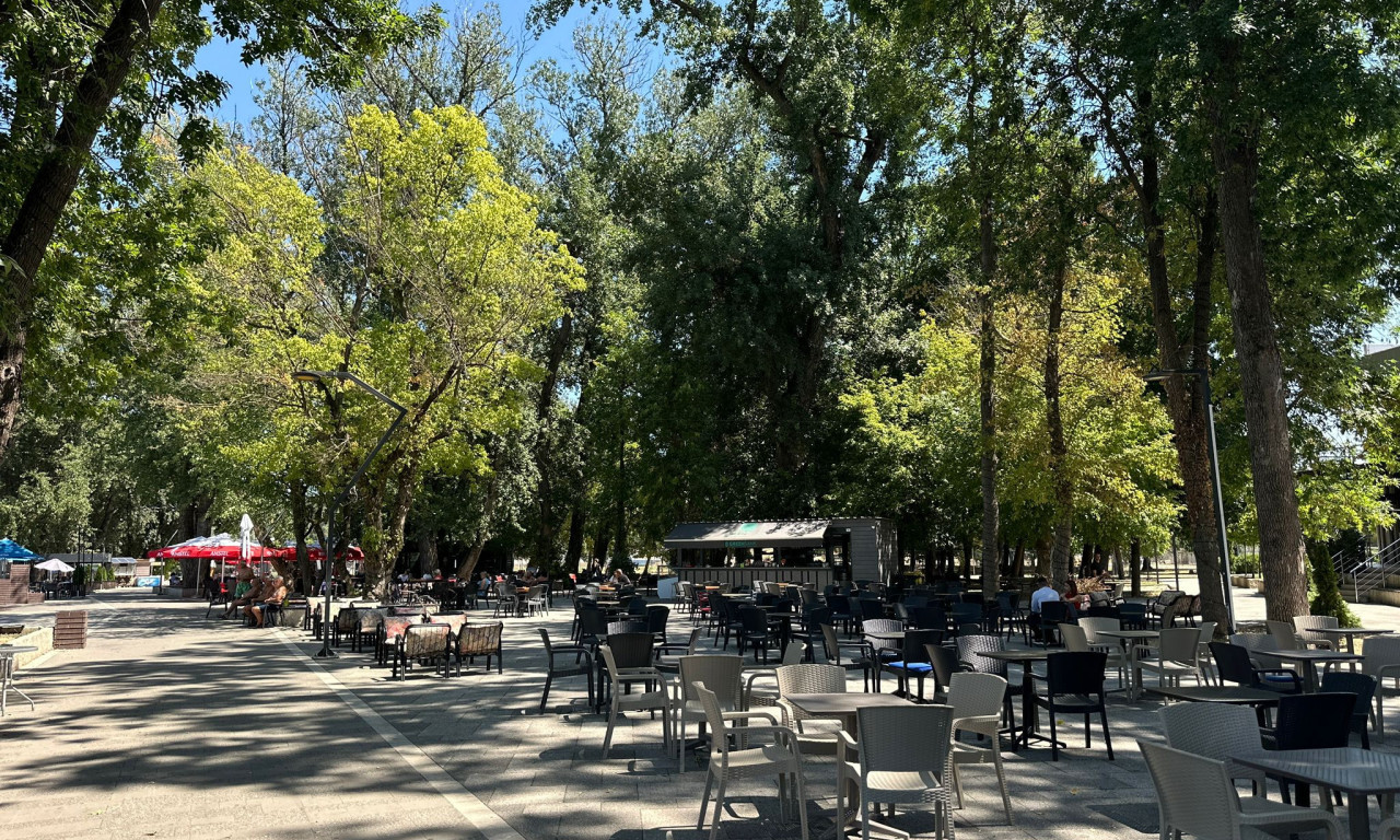 ULETEO SA PIŠTOLJEM U KAFIĆ I POČEO DA PRETI Drama u Čačku, preplašeni gosti u panici beže (FOTO)