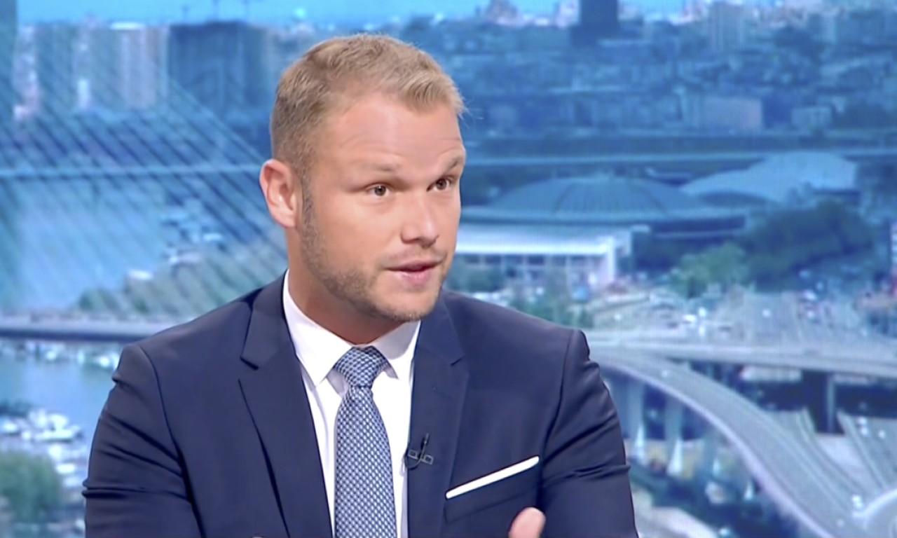 GRADONAČELNIK BANJALUKE PONOVO ZADRŽAN NA HRVATSKOJ GRANICI Stanivuković tvrdi: „Nije slučajno!“