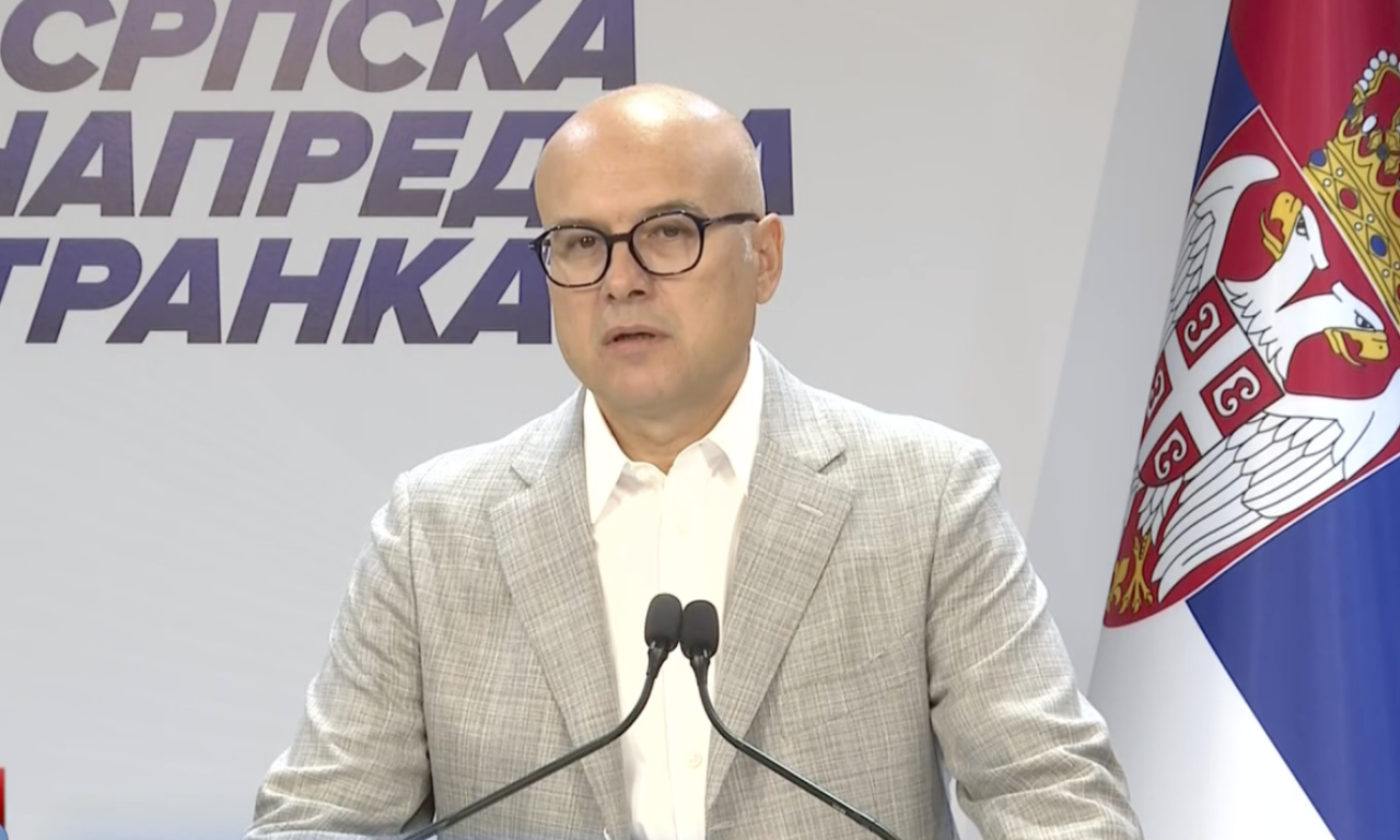 VUČEVIĆ ZATRAŽIO HITNU REAKCIJU NADLEŽNIH ZBOG NAPADA NA NOVINARE: " Bukvalno su ih linčovali"