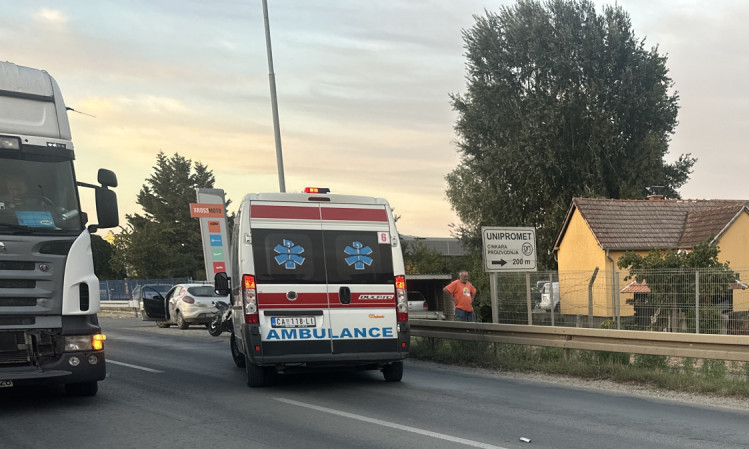 "PUSTITE ME DA VIDIM DA LI SU MI DECA ŽIVA" Rođena braća Petar (19) i Lazar (17) poginuli u nesreći kod Beograda (FOTO)