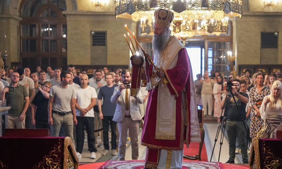 MOĆNE REČI PATRIJARHA UPUĆENE VERNICIMA: "Kada stanemo na put Gospodnji, sve oko nas postaje čudo" (FOTO)