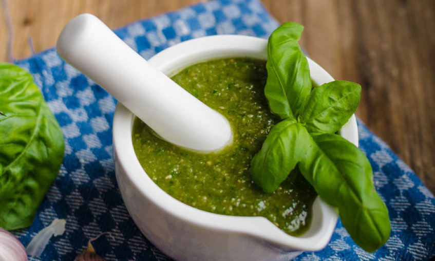 PESTO KOJI ĆE VAS ODUŠEVITI Evo kako da od ostataka začina napravite najbolji sos!