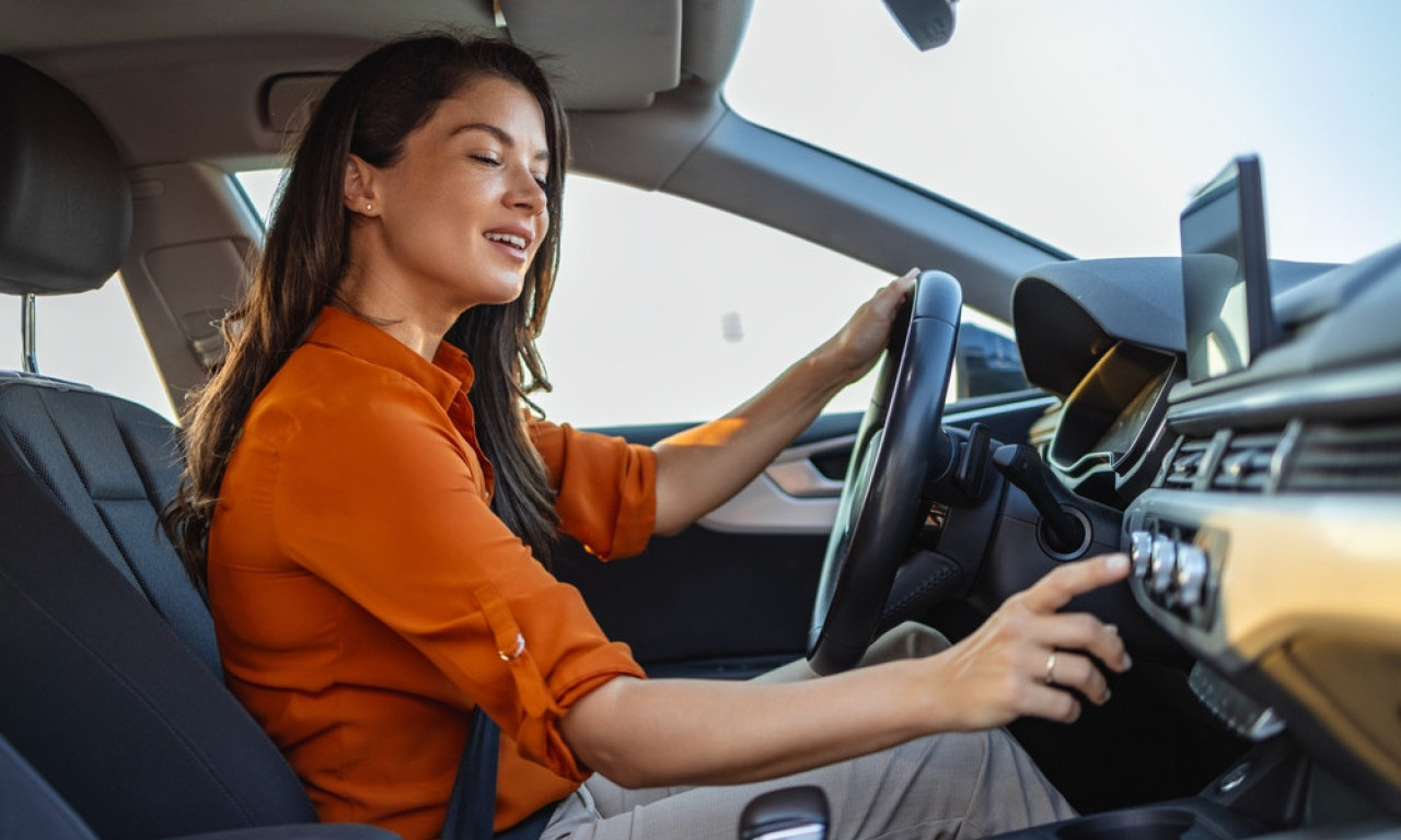 STRUČNJACI UPOZORAVAJU Ovako klima u kolima može da vam naškodi, ovako se koristi