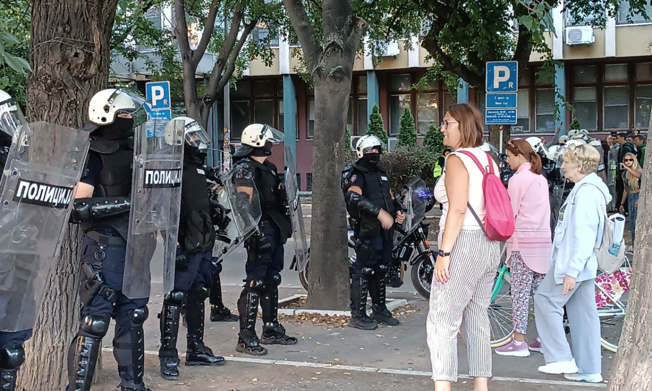 DRAMA OD JUTROS U NOVOM SADU! Ponovo blokiran sud! Evo šta se dešava