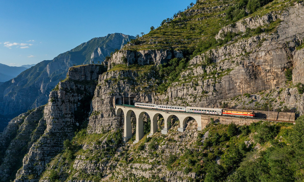 NAJAVLJENA OBUSTAVA SAOBRAĆAJA U CRNOJ GORI Ako planirate vozom do Bara - obavezno pročitajte ovo