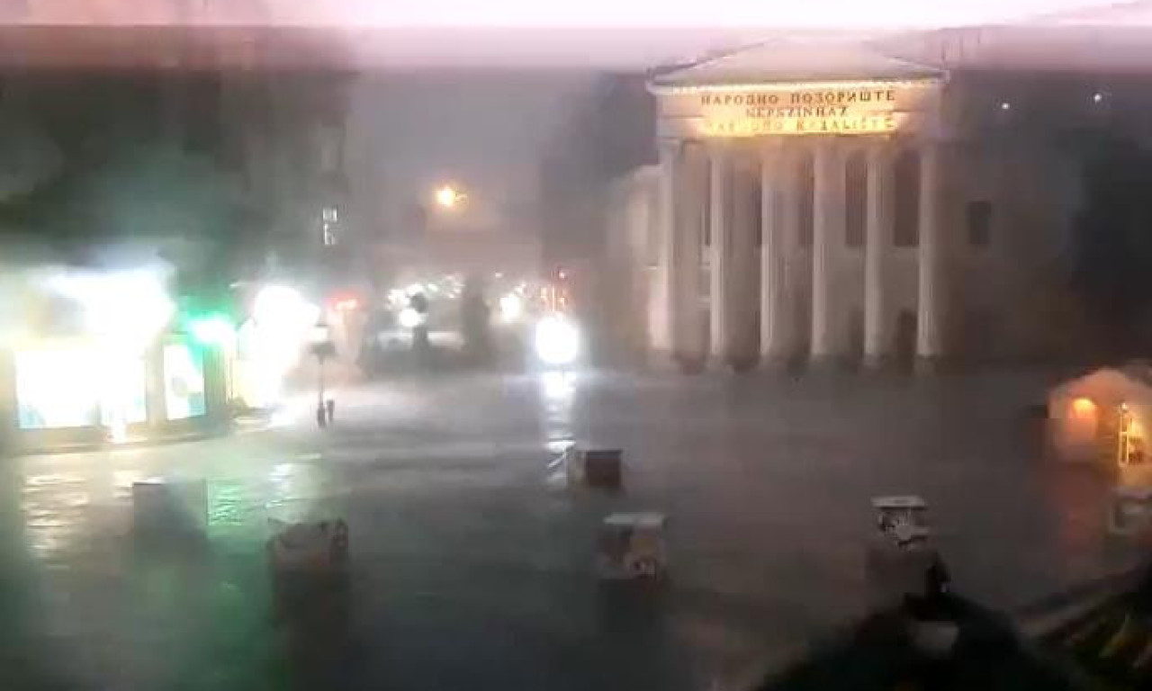 VETAR OBARAO DRVEĆE U SUBOTICI Nevreme iz Hrvatske stiglo u Srbiju (VIDEO)