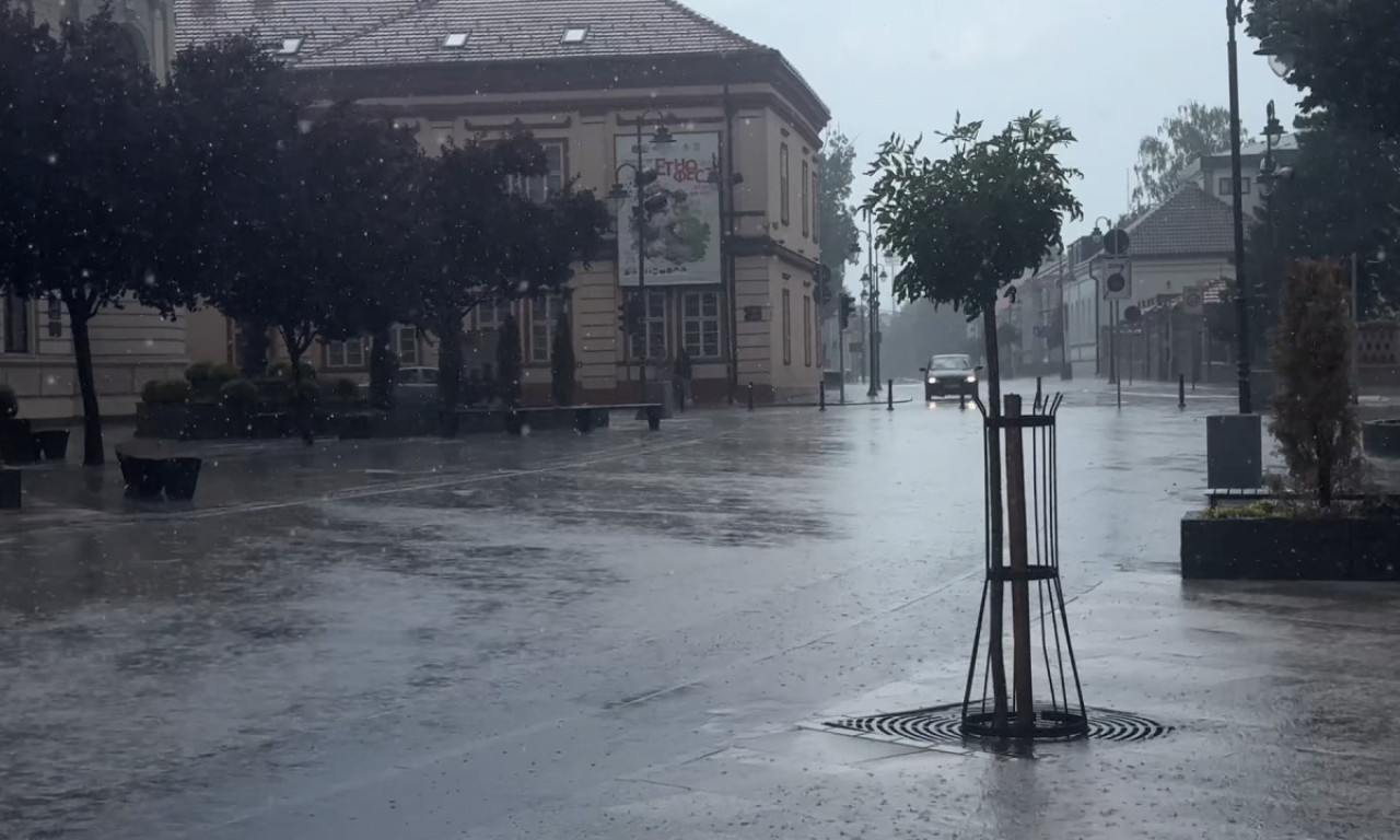 PRIZOR POPUT TORNADA STIGAO U TRNAVU Viđena pijavica kod Čačka, komšijski krov leteo kao da je od papira