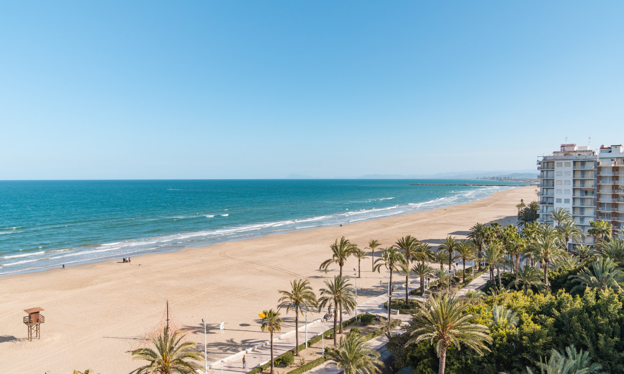 ŠPANIJA ZALUDELA TURISTE! LUKSUZ ZA MALO PARA Pogledajte cene letovanja u septembru - iznenadiće vas!