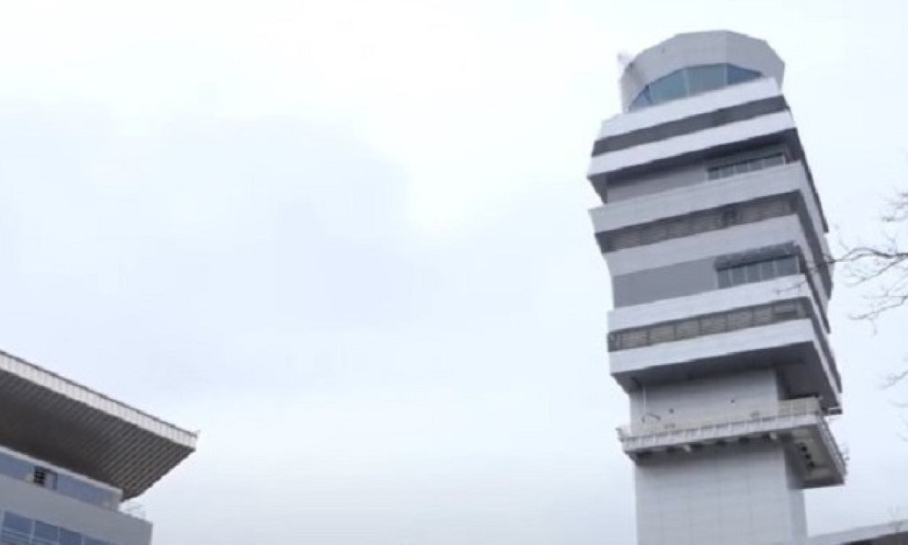 ŠTRAJK KONTROLORA LETENJA U BEOGRADU ŠTETI AVIO-KOMPANIJAMA Rajaner traži od EK da zaštiti prelete