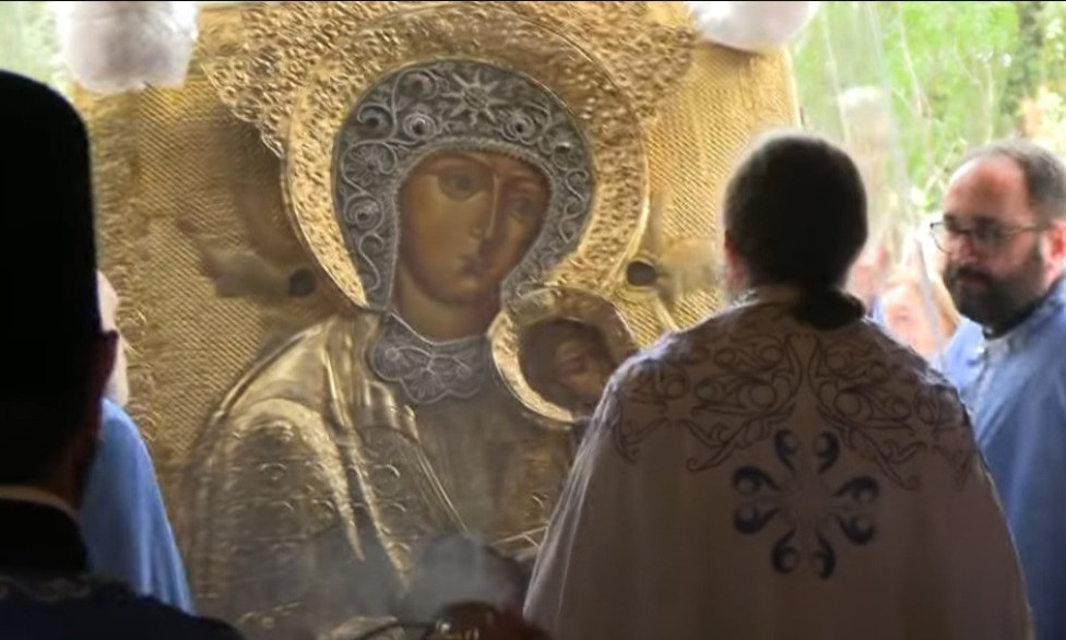 IKONA PRESVETE BOGORODICE STRADALNE STIGLA U HRAM NA NOVOM BEOGRADU Evo do kada ćete moći da je celivate