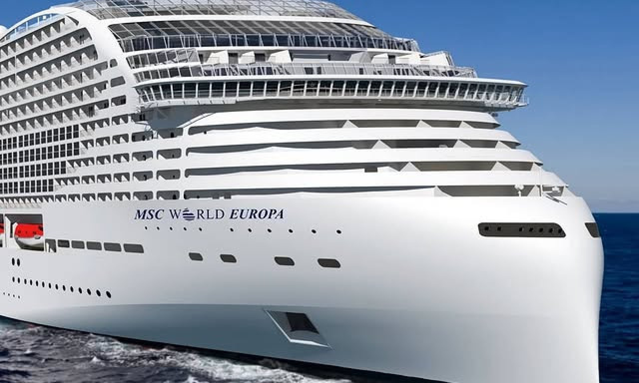 KRUZER UDARIO U MOST NA DUNAVU Hitne službe odmah stigle na mesto incidenta