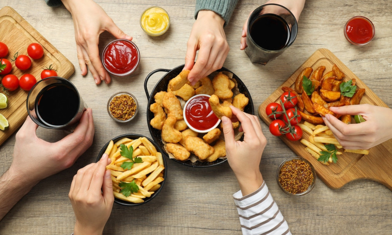 ISTINA KOJU NIKO NE PRIČA Hoćete li posle ovoga još jesti pileće medaljone?