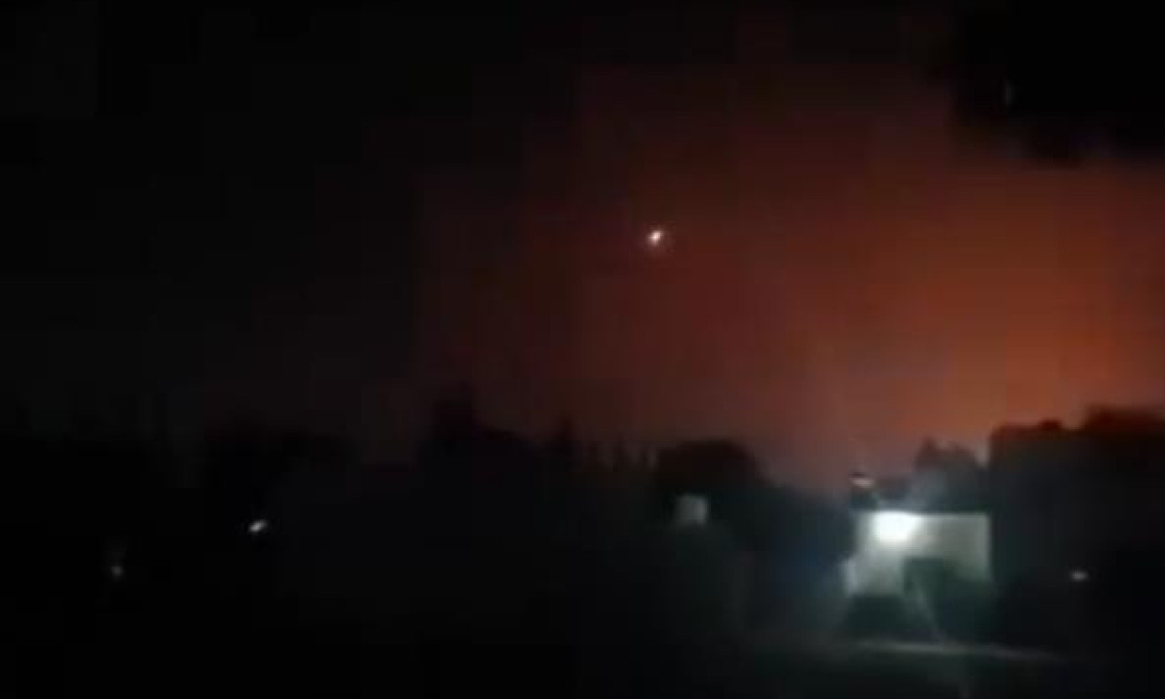 IZRAEL PONOVO UDARA NA SIRIJU Odjekuju eksplozije oko Damaska, vojska krenula i kopneno (FOTO/VIDEO)