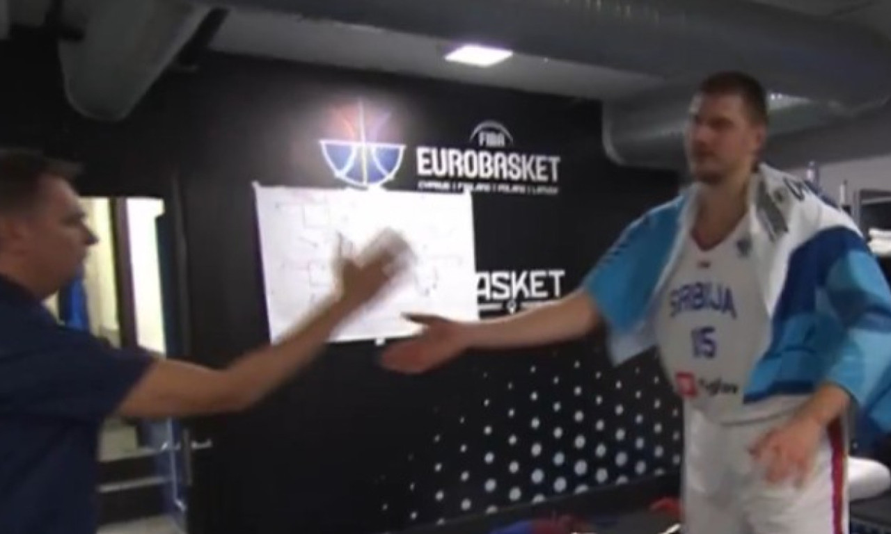 DETALJI IZ SVLAČIONICE Jokić pokazao kakav je vođa nakon trijumfa nad Estonijom (VIDEO)