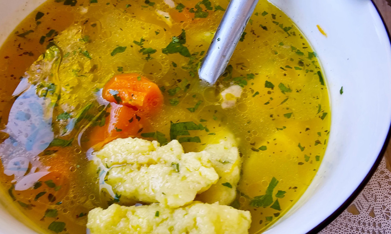 SUPA OD ŠUPLJIH KOSTIJU Daje snagu, jača imunitet, ma, zlata je vredna! (RECEPT)