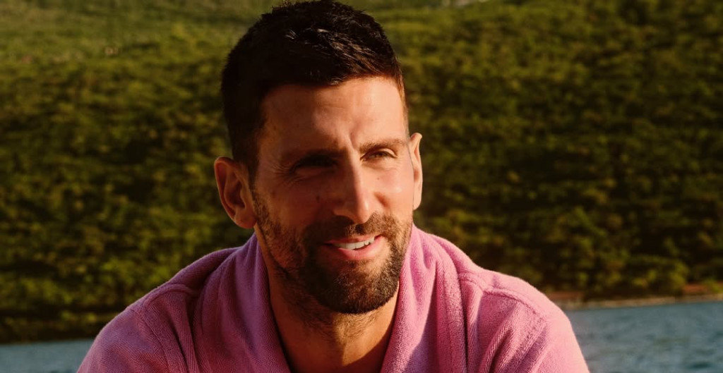 ATINA GORI, ALI NE ZBOG SUNCA Đoković uhvaćen na plaži, pogledajte fotke posle kojih vam neće biti dobro