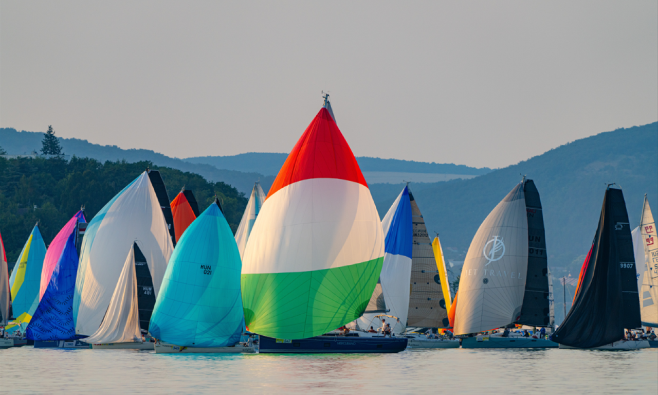 ISTORIJSKI USPEH U SLOVENIJI Srpska posada u jedrenju osvojila srebro na Evropskom prvenstvu