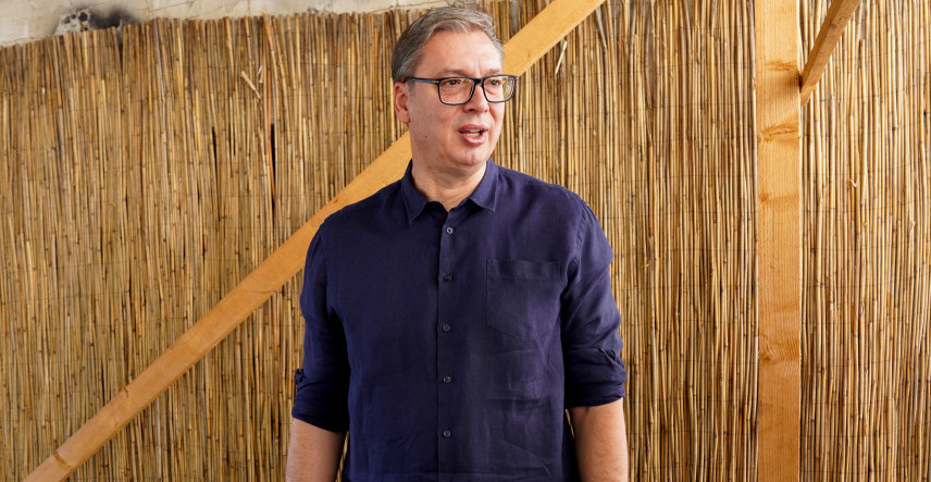 ODLIČNE VESTI ZA GRAĐANE SRBIJE Vučić najavio novi rast plata!