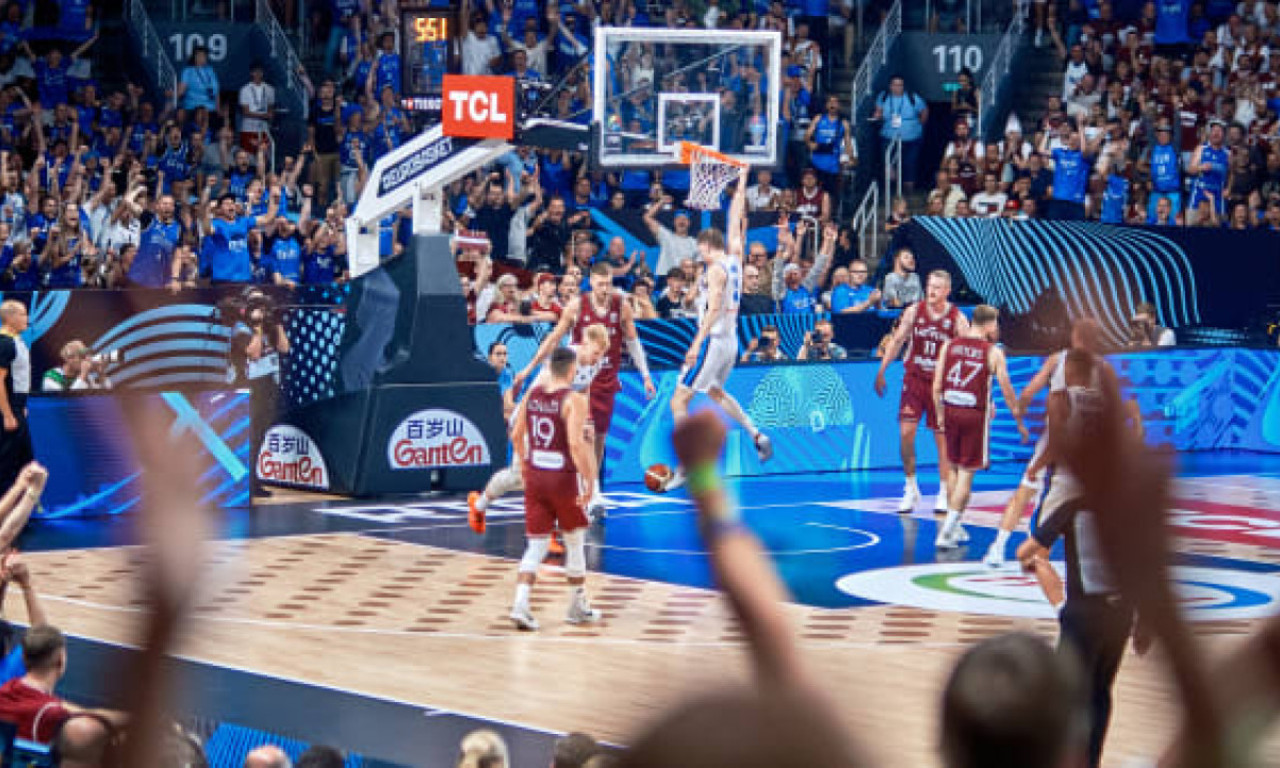 LETONCI PREŽIVELI ESTONCE U fantastičnoj atmosferi, domaćin turnira slavio nakon preokreta