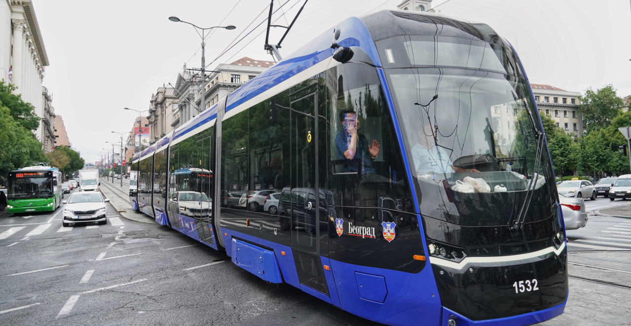 HITNE IZMENE U GRADSKOM PREVOZU Izgoreo visokonaponski kabal u Beogradu - tramvaji ne saobraćaju!