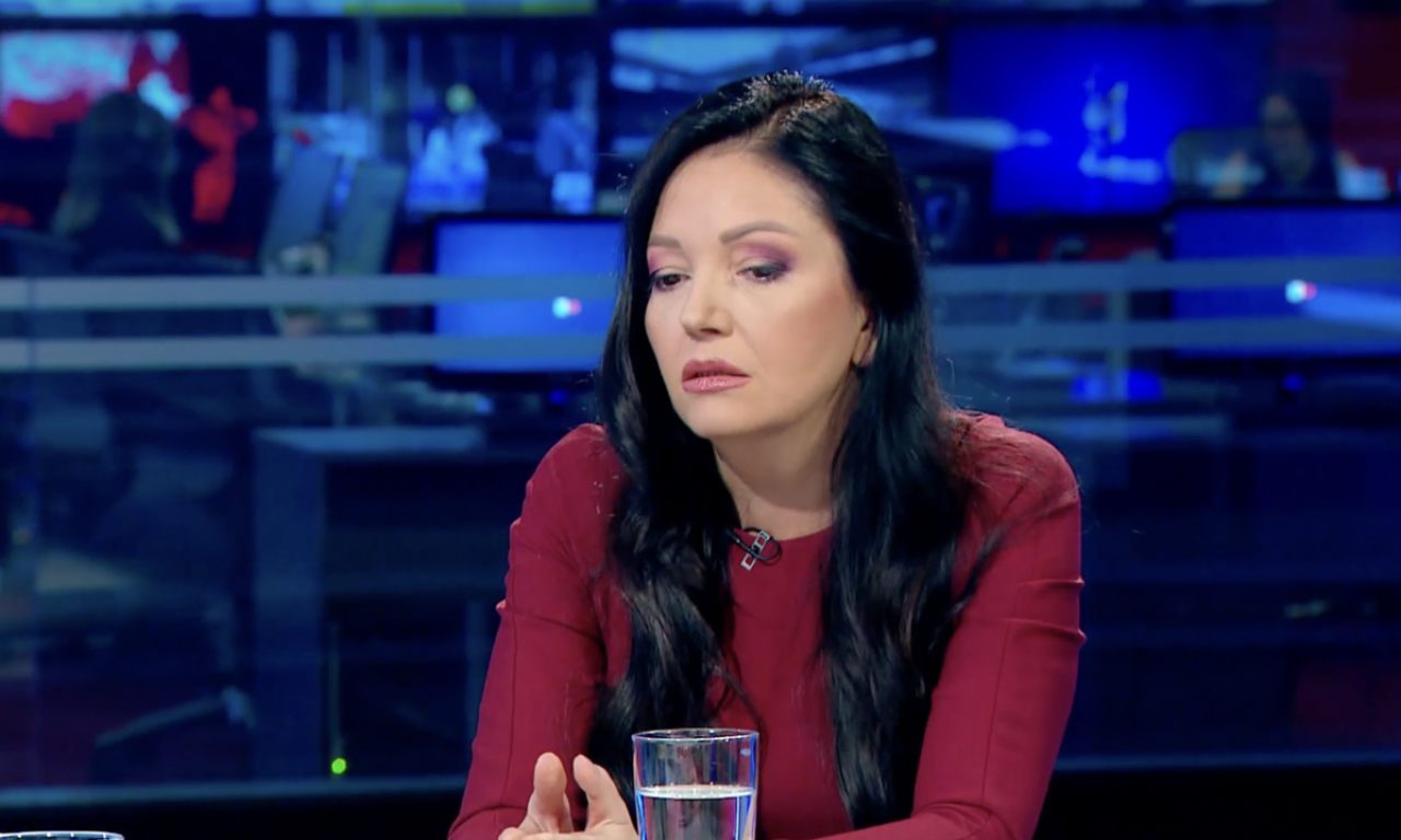 TRI METKA ZA DAČIĆA - DIREKTAN POZIV NA UBISTVO Detaljna analiza značenja koverte koja je stigla u Vladu (VIDEO)