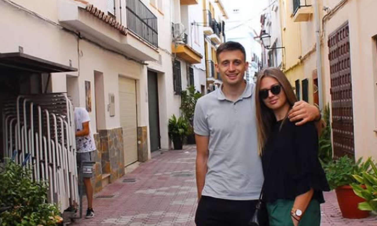 KO JE ŽENA ALEKSE AVRAMOVIĆA On drži ekipu da ne padne, a ona njega - košarkaš lepu Teodoru zavoleo u srednjoj školi