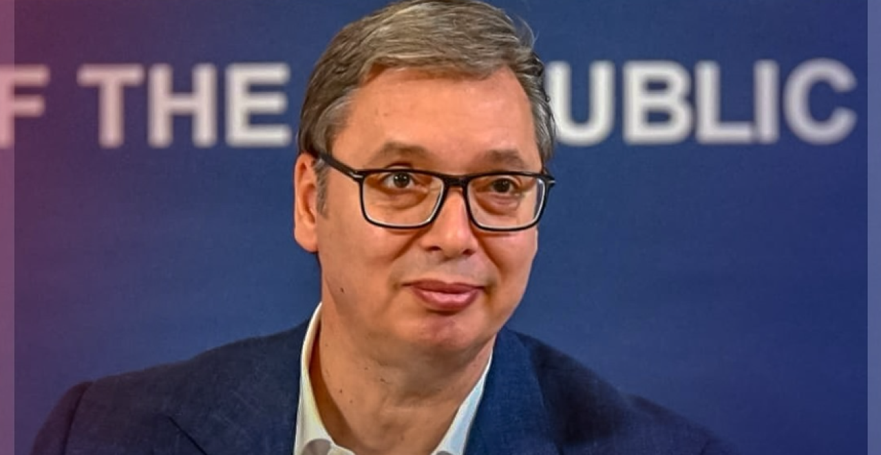 PREDSEDNIK VUČIĆ PROŠETAO ULICAMA NIŠA "Hladno jeste, zima se oseća, ali zadovoljstvo je..." (VIDEO)