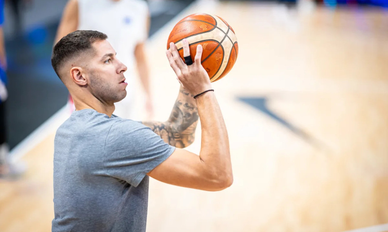 SRPSKI KOŠARKAŠ POTPISAO UGOVOR: Stefan Jović novi košarkaš grčkog Arisa