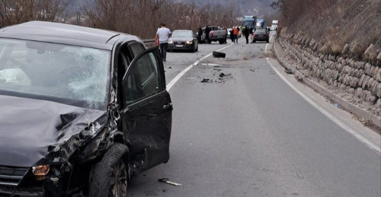 CRNI BILANS NA SRPSKIM PUTEVIMA LEDI KRV U ŽILAMA Preko 600 udesa za 7 dana, a pogledajte koliko je ljudi poginulo