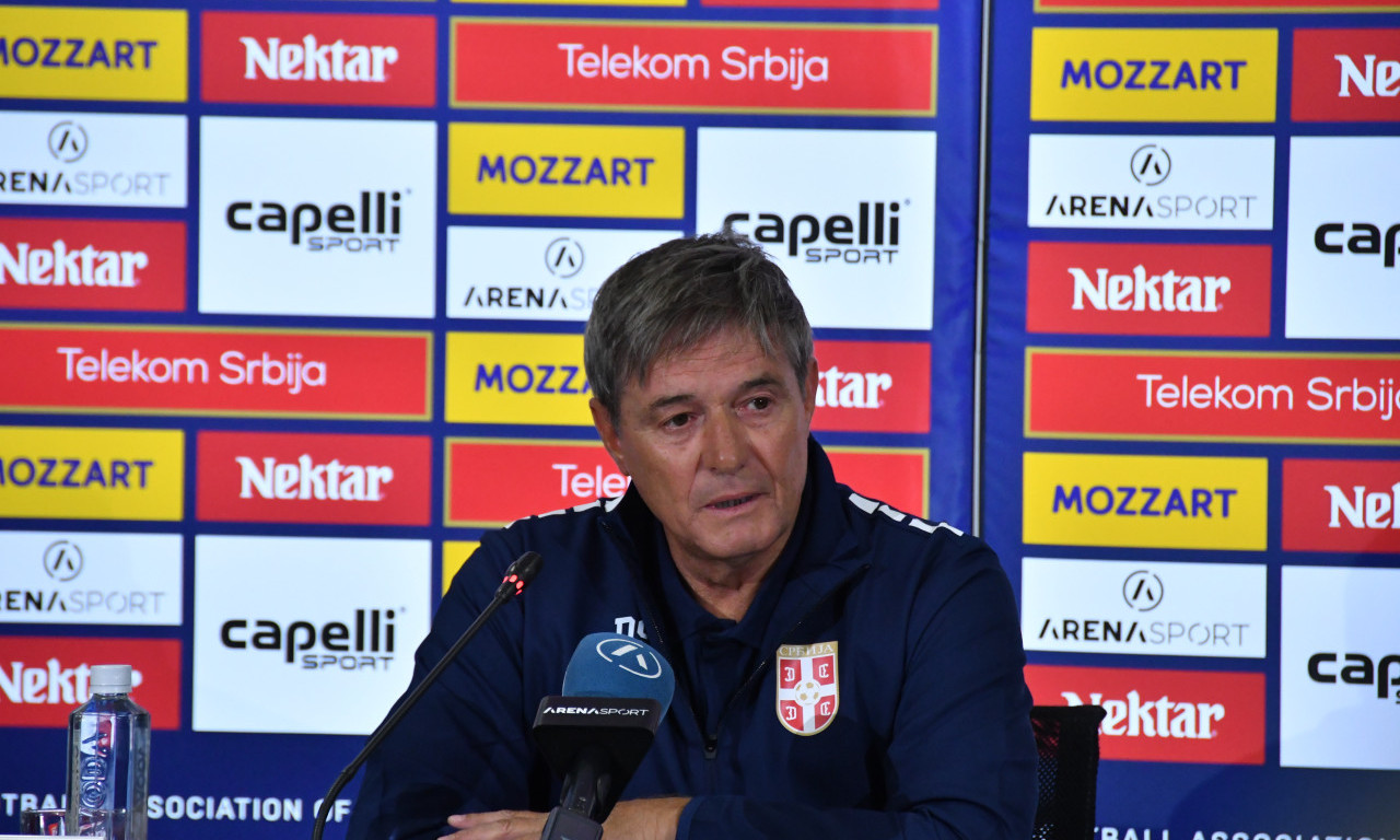 STOJKOVIĆ ODGOVORIO NAVIJAČIMA Selektor je ovo rekao na skandiranje "Piksi, odlazi"
