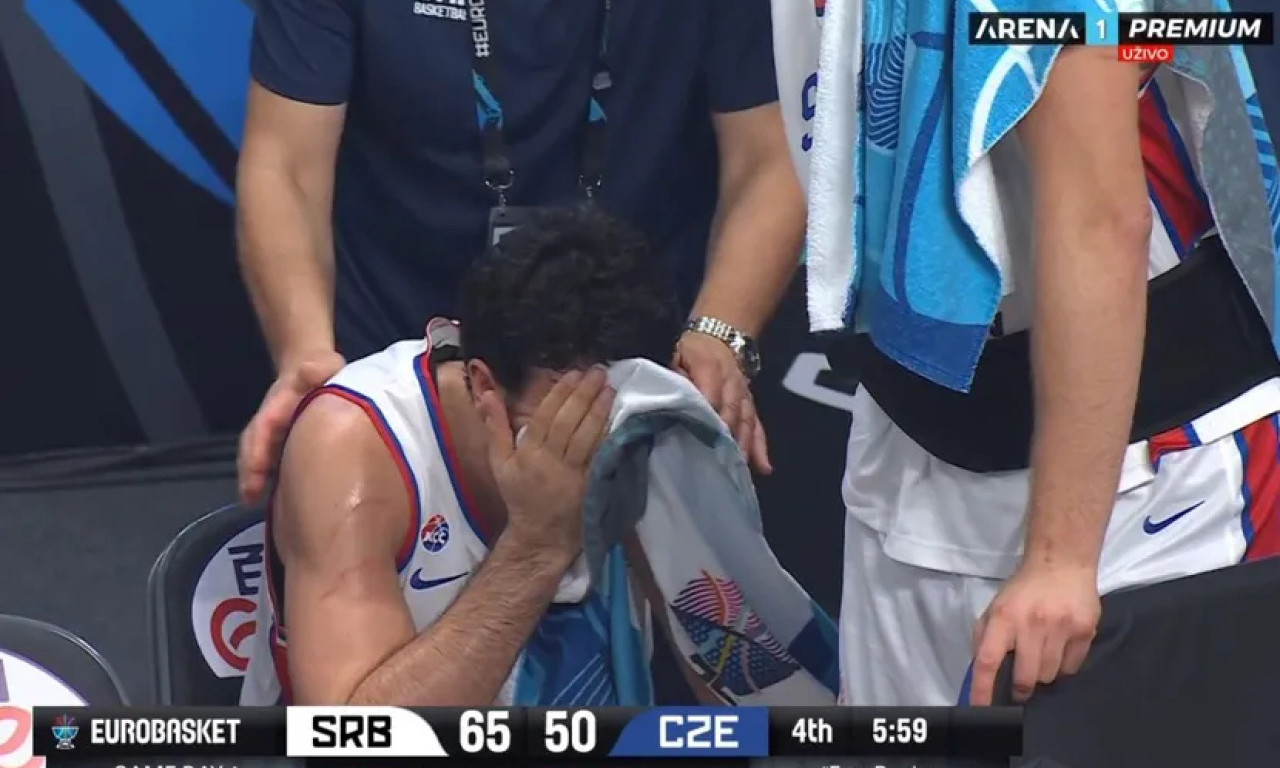 OVO NIKAKO NIJE DOBRO Vasu Micića doktor izveo sa parketa, dobio udarac u rebra (VIDEO)