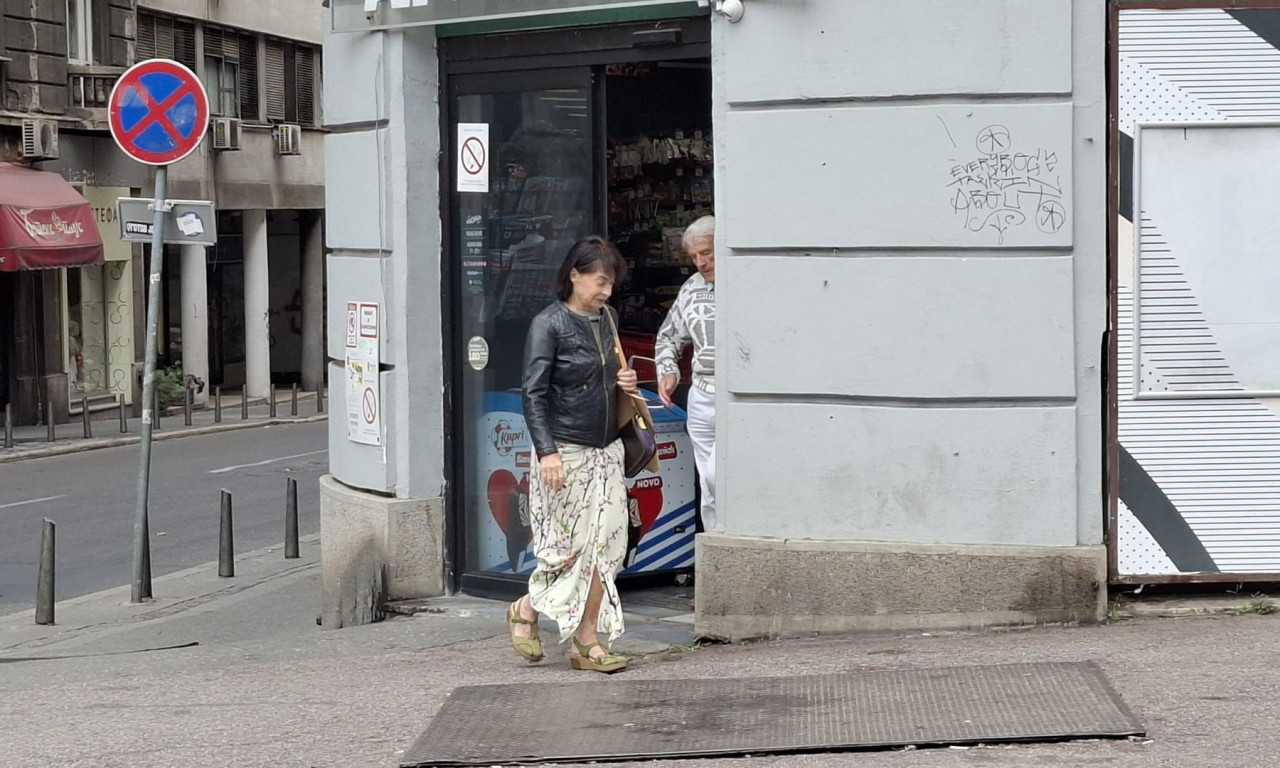 PAPARACO K1INFO SNIMIO JELISAVETU KARAĐORĐEVIĆ Princeza će da uživa u sočnim zalogajima, a evo ko joj je to omogućio