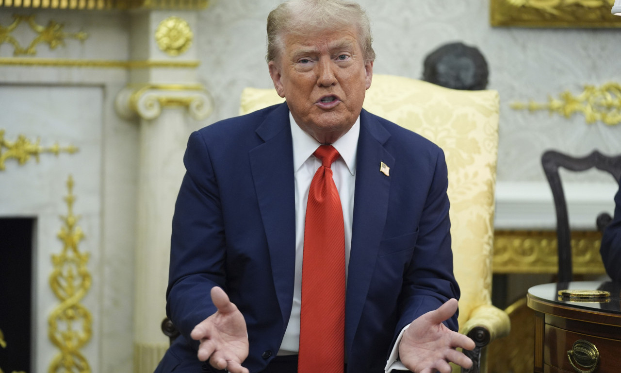 SKANDAL KAKAV SVET NE PAMTI! Donald Tramp poludeo: "Uklonili su mi kosu!" (FOTO)