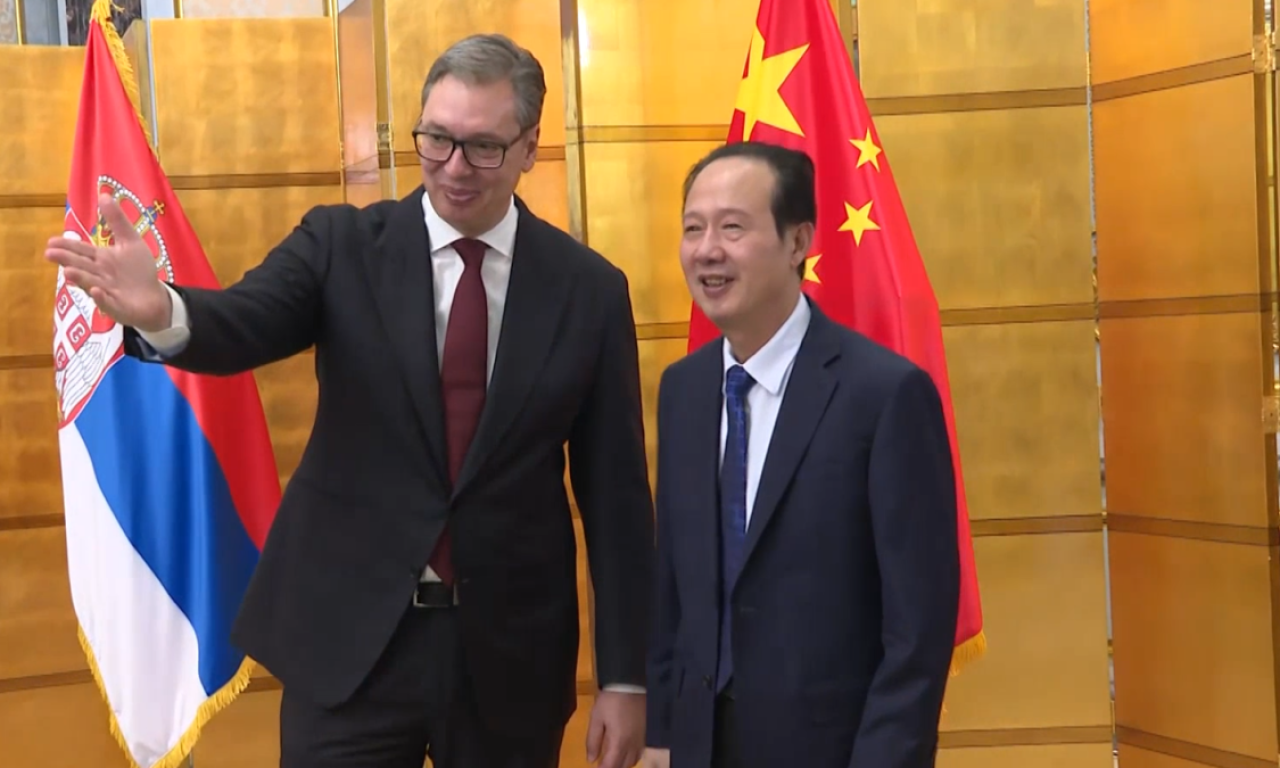 VUČIĆ NE GUBI VREME U PEKINGU Veliki infrastrukturni i energetski projekti na pomolu (FOTO)