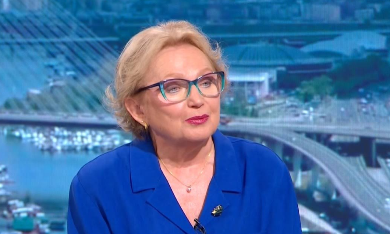 UDAVAČA IZ RANČERSKE BAJKE SA MIRAZOM OD 450 KRAVA- Antologijski prilog u emisiji "Žena za sva vremena" na TV K1