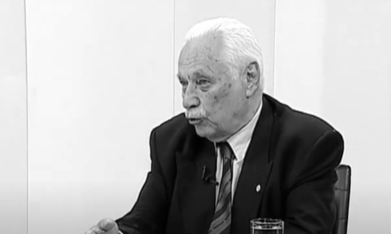 UMRO MIRKO STAMENKOVIĆ Bivši glavni urednik "Novosti" i doajen novinarstva