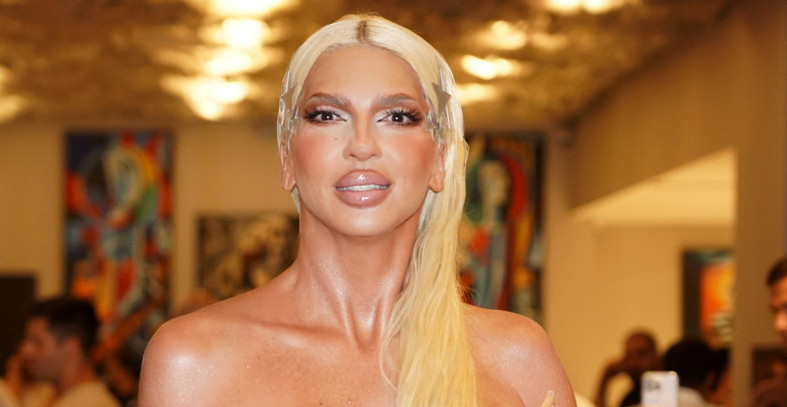 KARLEUŠA SE PRVI PUT OGLASILA POSLE OTKAZANOG KONCERTA: "Grupa huligana ispred crkve izvodi satanistički obred“