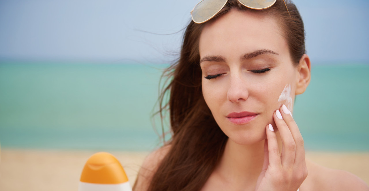 KREMA ZA SUNČANJE IZAZVALA NEVIĐENI SKANDAL Žena non-stop koristila ovu SPF kremu i dobila rak kože! (FOTO)