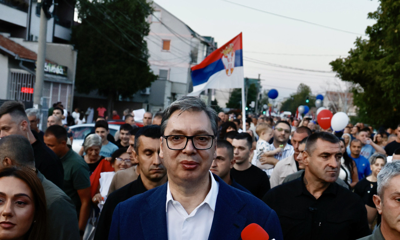 VUČIĆ NA ŠETNJI PROTIV BLOKADA ZAPRETIO "KUKAVICAMA" U REDOVIMA VLASTI: "Velike smene tek dolaze!" (FOTO + VIDEO)