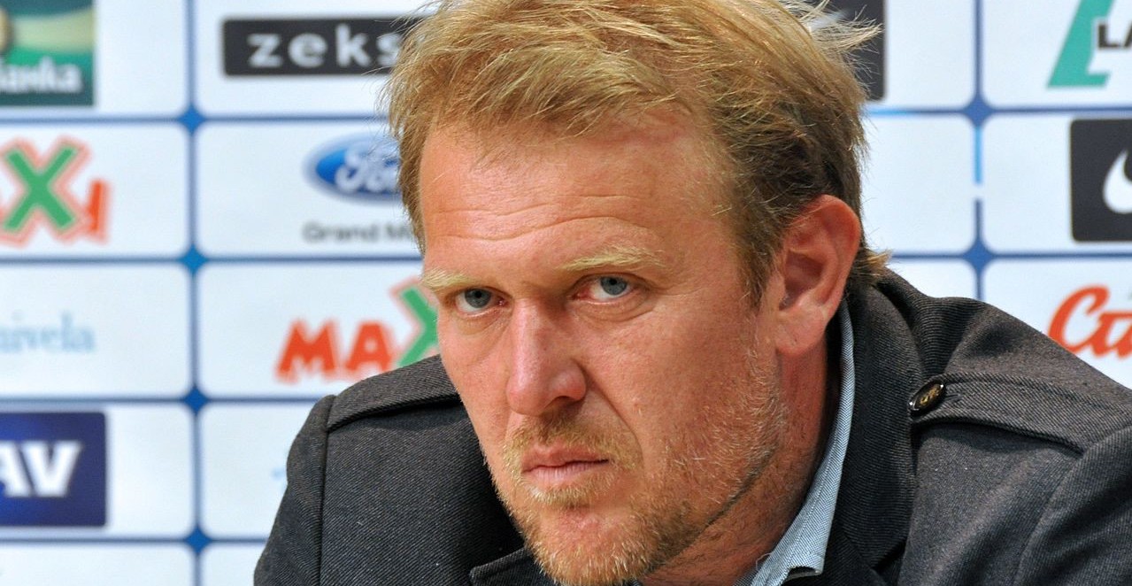 PROSINEČKI ZVANIČNO DOBIO OTKAZ Na klupi Crne Gore ga menja legenda Serije A!