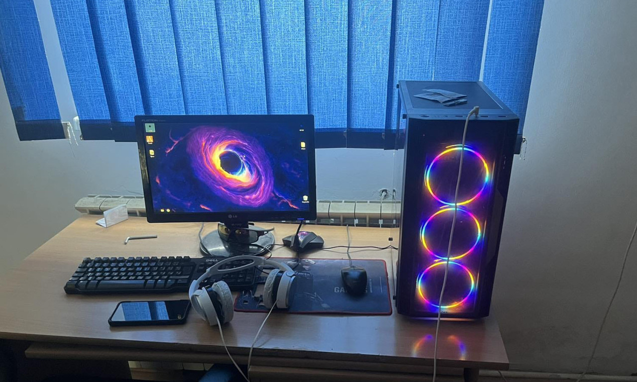 SVUKLI VIŠE OD 3,7 MILIONA SA PLATNIH KARTICA GRAĐANA! MUP razbio bandu mladih hakera (FOTO)