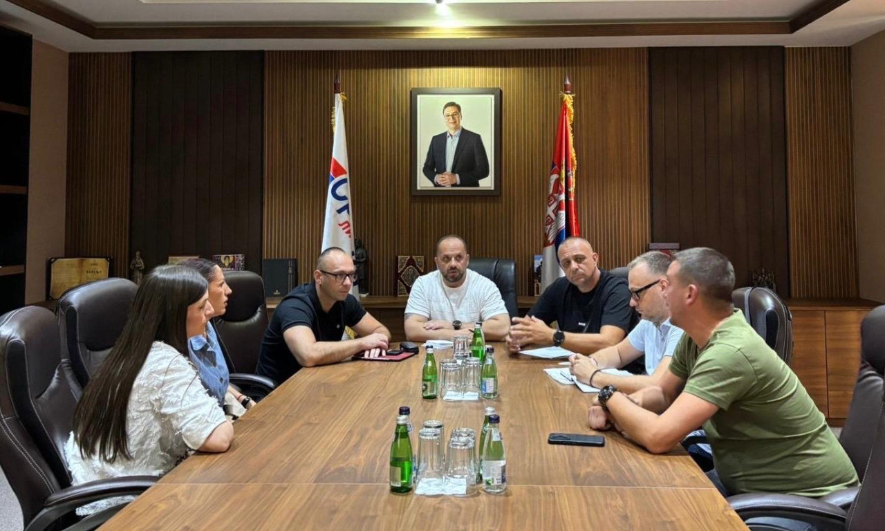 KURTIJEVI INSPEKTORI PONOVO PROVOCIRAJU Zatvorili objekat Službenog glasnika u Severnoj Mitrovici