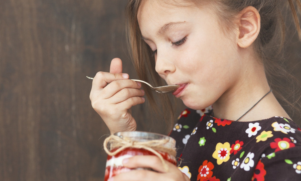 DA LI STE NEKADA JELI PEKMEZ? E pa niste! EU tvrdi da to ne postoji. A tek kad vidite šta je marmelada po novom zakonu!