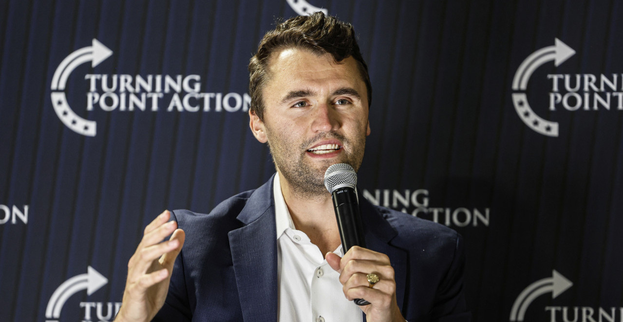 DIREKTOR FBI NA UDARU POSLE UBISTVA KIRKA Zbog ovog poteza svi ga ouđuju!