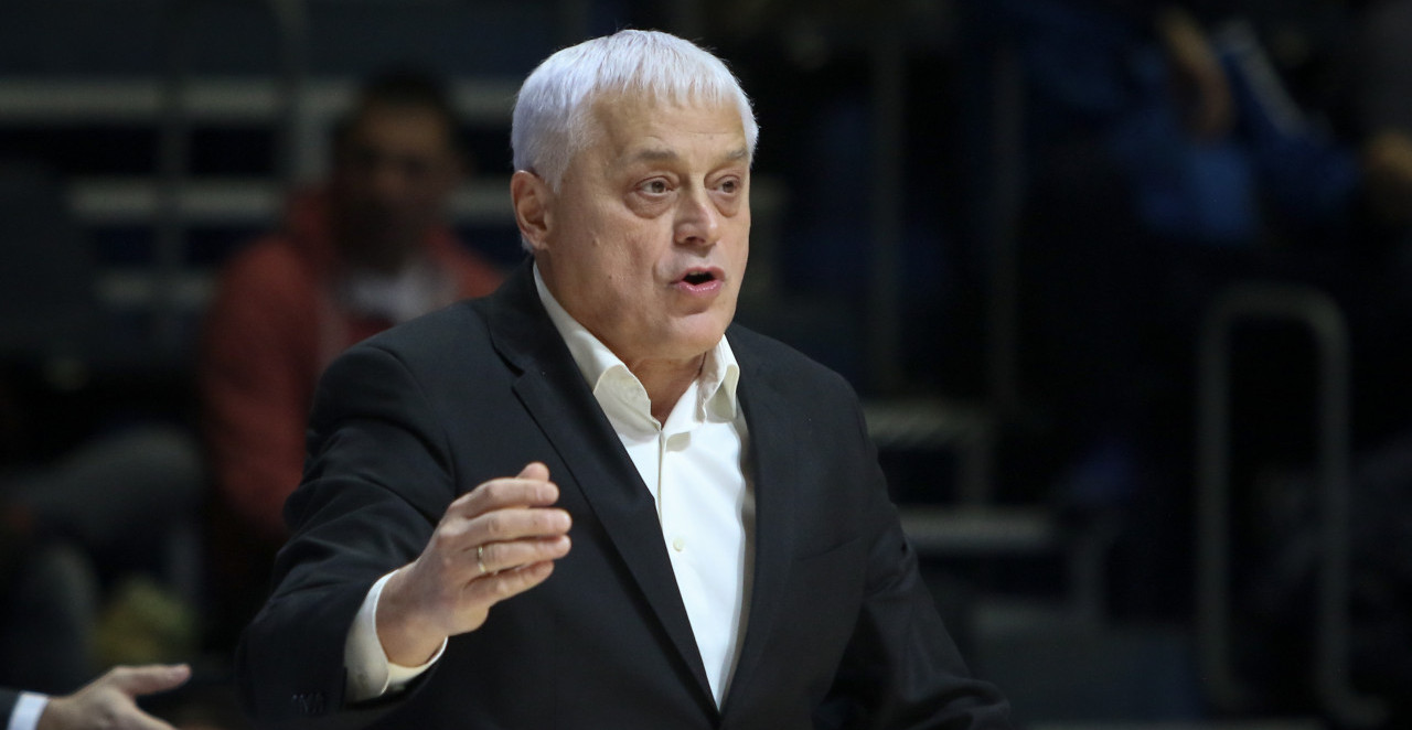 MUTA NIKOLIĆ O KARIJU I NOVOM UGOVORU Umro je Aca Nikolić, umro je i Tito, imamo drugih trenera osim Pešića